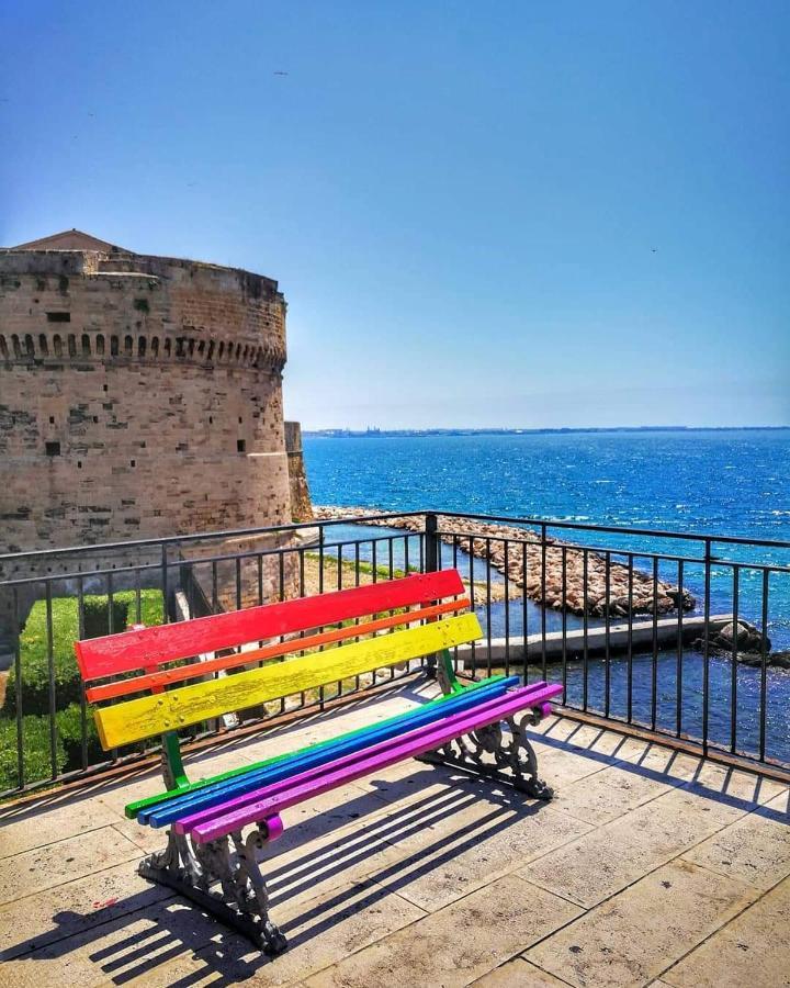 Al Molo Sant'Eligio Hotell Taranto Eksteriør bilde