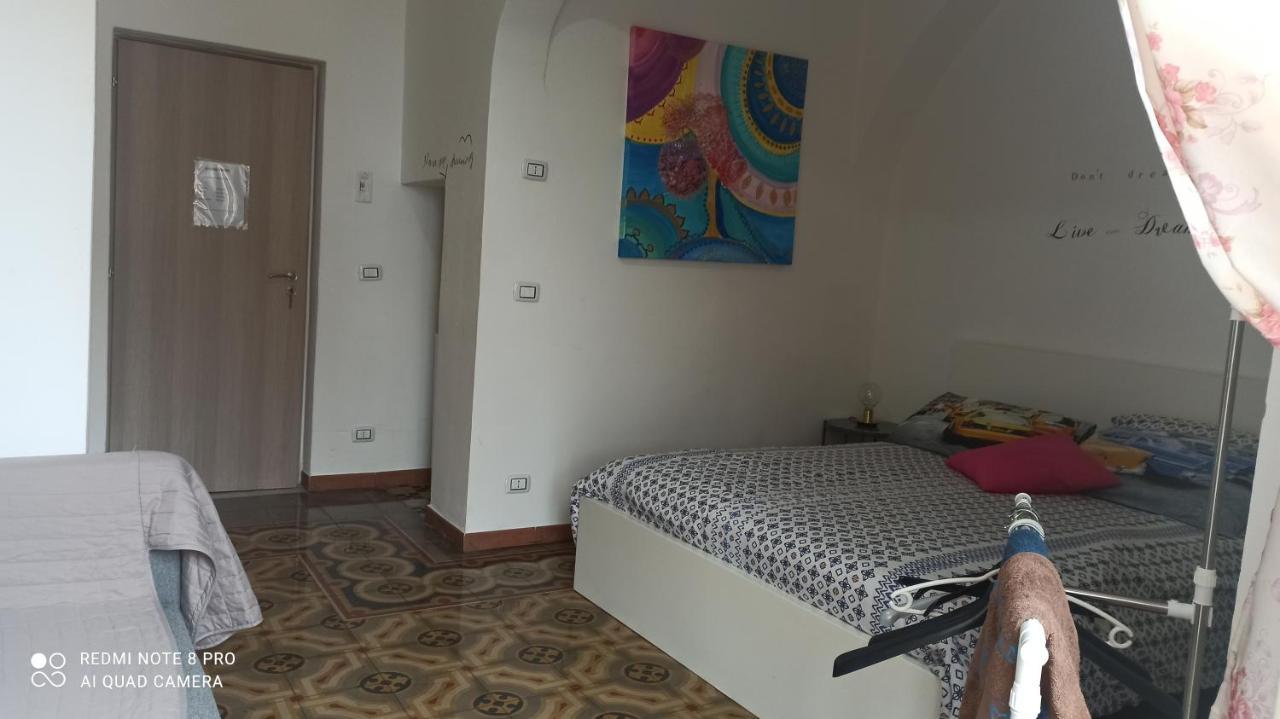 Al Molo Sant'Eligio Hotell Taranto Eksteriør bilde