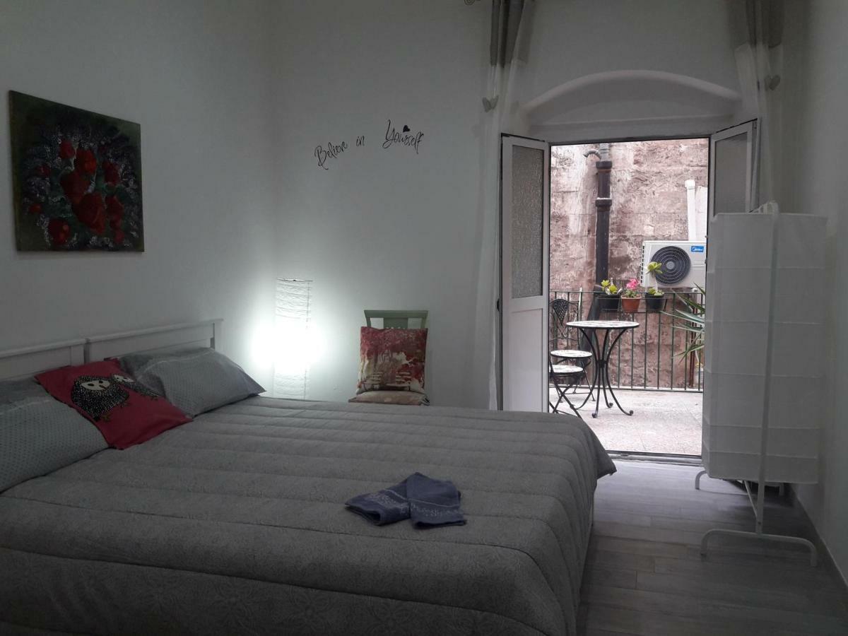Al Molo Sant'Eligio Hotell Taranto Eksteriør bilde