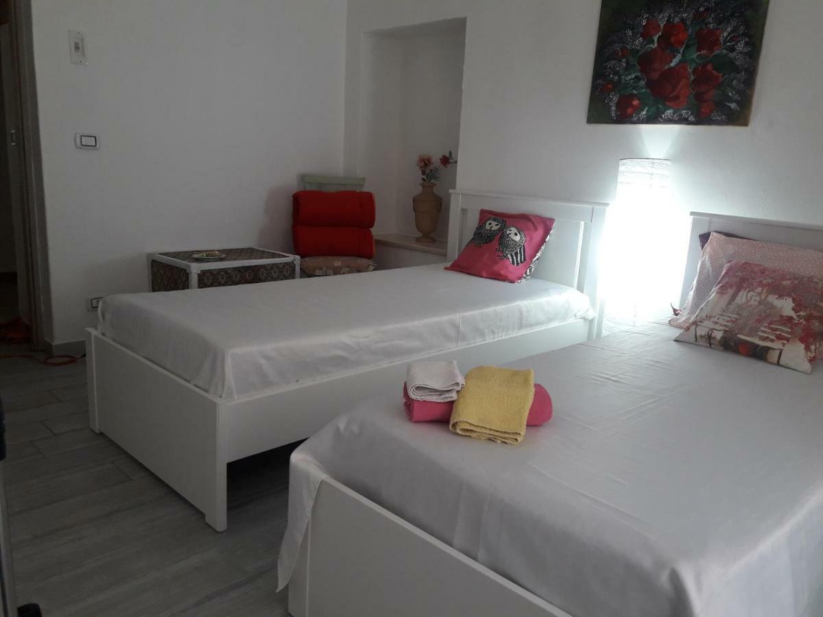 Al Molo Sant'Eligio Hotell Taranto Eksteriør bilde