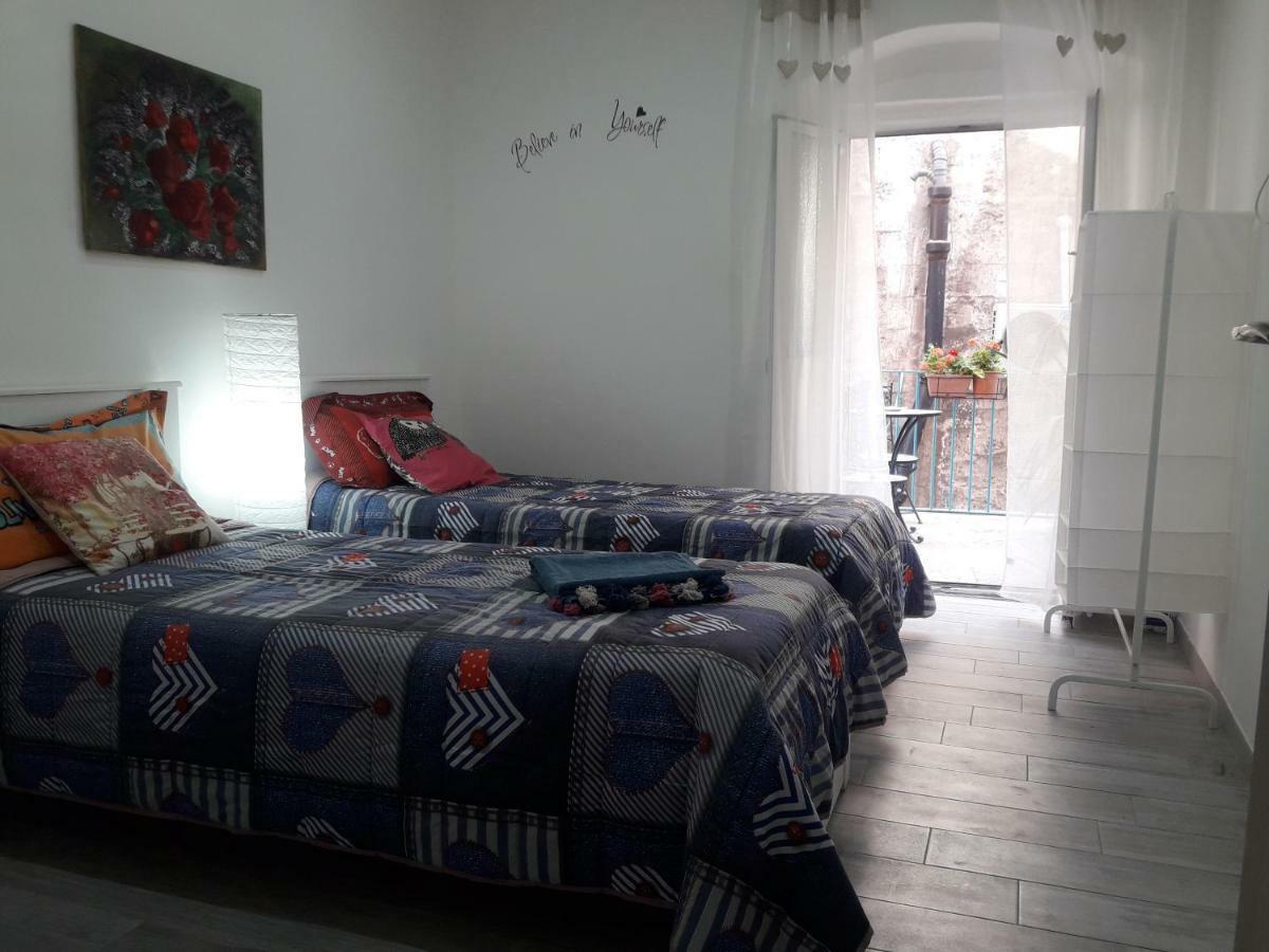 Al Molo Sant'Eligio Hotell Taranto Eksteriør bilde