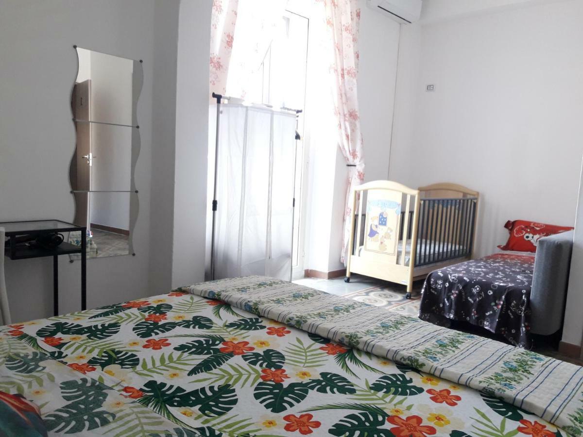 Al Molo Sant'Eligio Hotell Taranto Eksteriør bilde