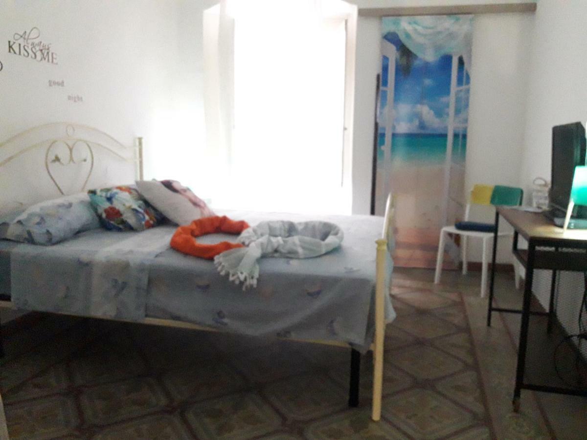 Al Molo Sant'Eligio Hotell Taranto Eksteriør bilde